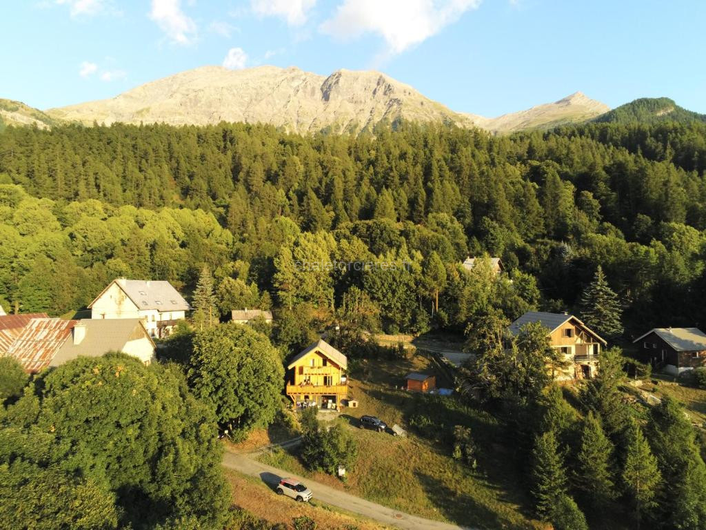 Photo de l'Appartement en rdc d'un chalet