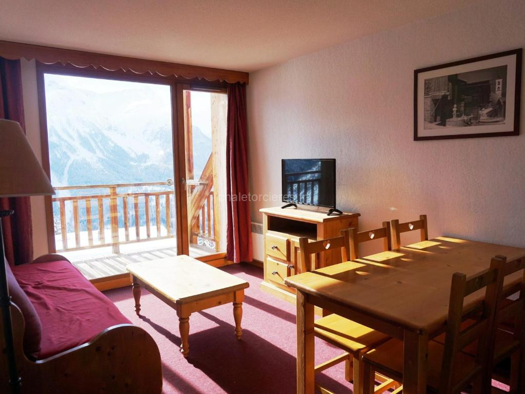 Appartement 6 Pers, Proche Pistes et Commerces, Balcon Sud, Parking Inclus, Animaux Acceptés - FR-1-636-24