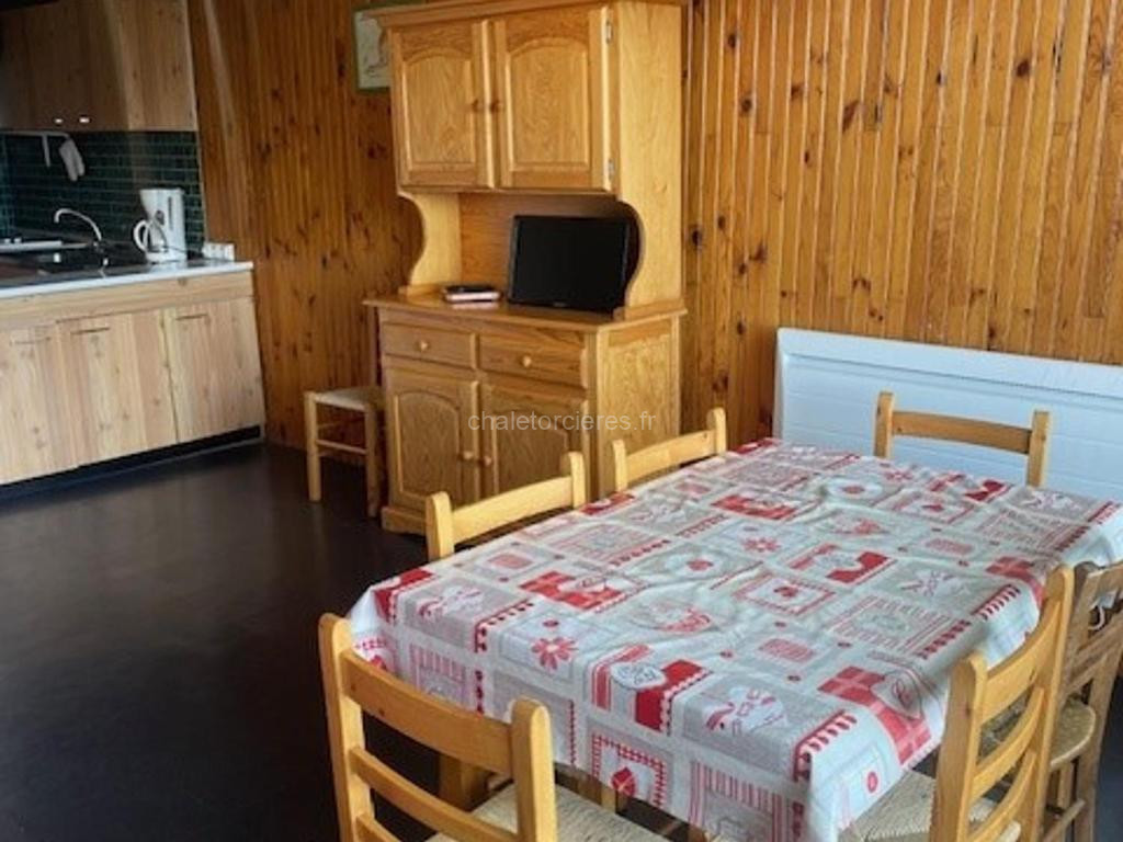 Photo de Confortable 2 Pièces Cabine 6 Pers, Animaux Acceptés, Pistes et Commerces à Proximité - FR-1-636-142