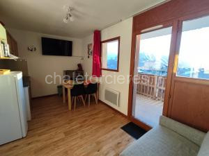 Au bon endroit N4 - Studio avec coin montagne 2 à 4 personnes - proche pistes - Belle vue à Orcières