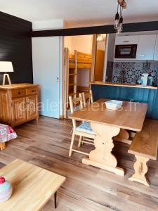 Magnifique studio 4 pers avec balcon vue montagne à Orcières