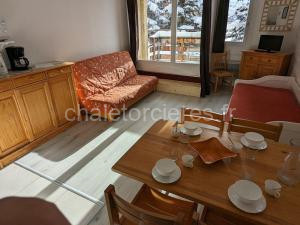 Photo de l'Appartements Maxi Studio 6 pers. - 50m des pistes, commerces, piscine, bowling, hammam, sauna - FR-1-262-186 à Orcières