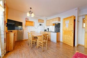 B406- Appartement 2 pieces cabine 6 personnes à Orcières