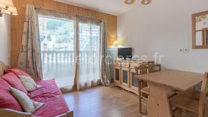 A006- Appartement 2 pieces 4 personnes à Orcières