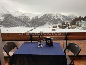 LE COSY aux pieds des pistes appartement avec balcon PLEIN CENTRE à Orcières