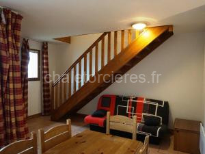 Duplex cosy 60 m², 7-8 pers, proche pistes et commerces, parking inclus, animaux acceptés. - FR-1-636-6 à Orcières